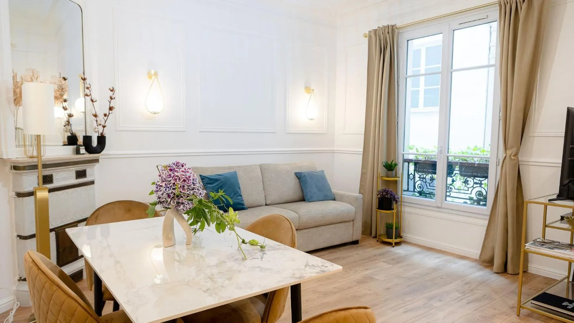 Entire Apartment Central Paris, 3Rd Floor With Elevator